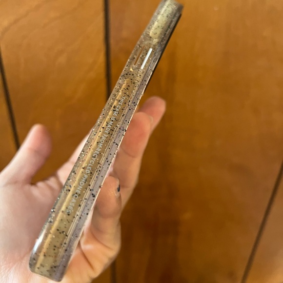 Defect Casetify iPhone 13 Pro Phone Case Guest Check - Picture 3 of 8